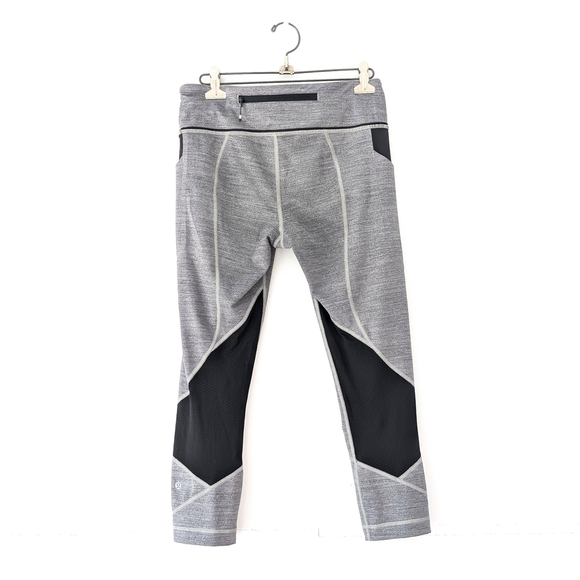 Lululemon Pace Rival Crop 22"
Heathered Black / Black ~ Size 8 - Picture 4 of 10
